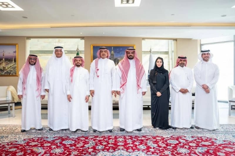 عبدالله كامل رئيسًا لغرفة مكة المكرمة لدورة ثانية.. والشريف وقاضي نائبين